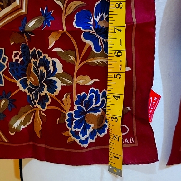 Oscar de la renta scarf - Picture 6 of 8